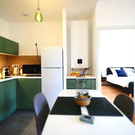 Le Royal 2 - Centre - Proche Thermes - Haussmannien Apartment