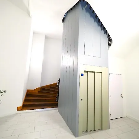 Le Royal 2 - Centre - Proche Thermes - Haussmannien Apartment *