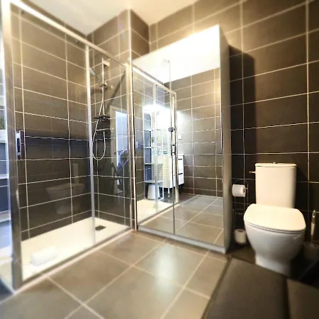 Apartment Le Royal 2 - Centre - Proche Thermes - Haussmannien *